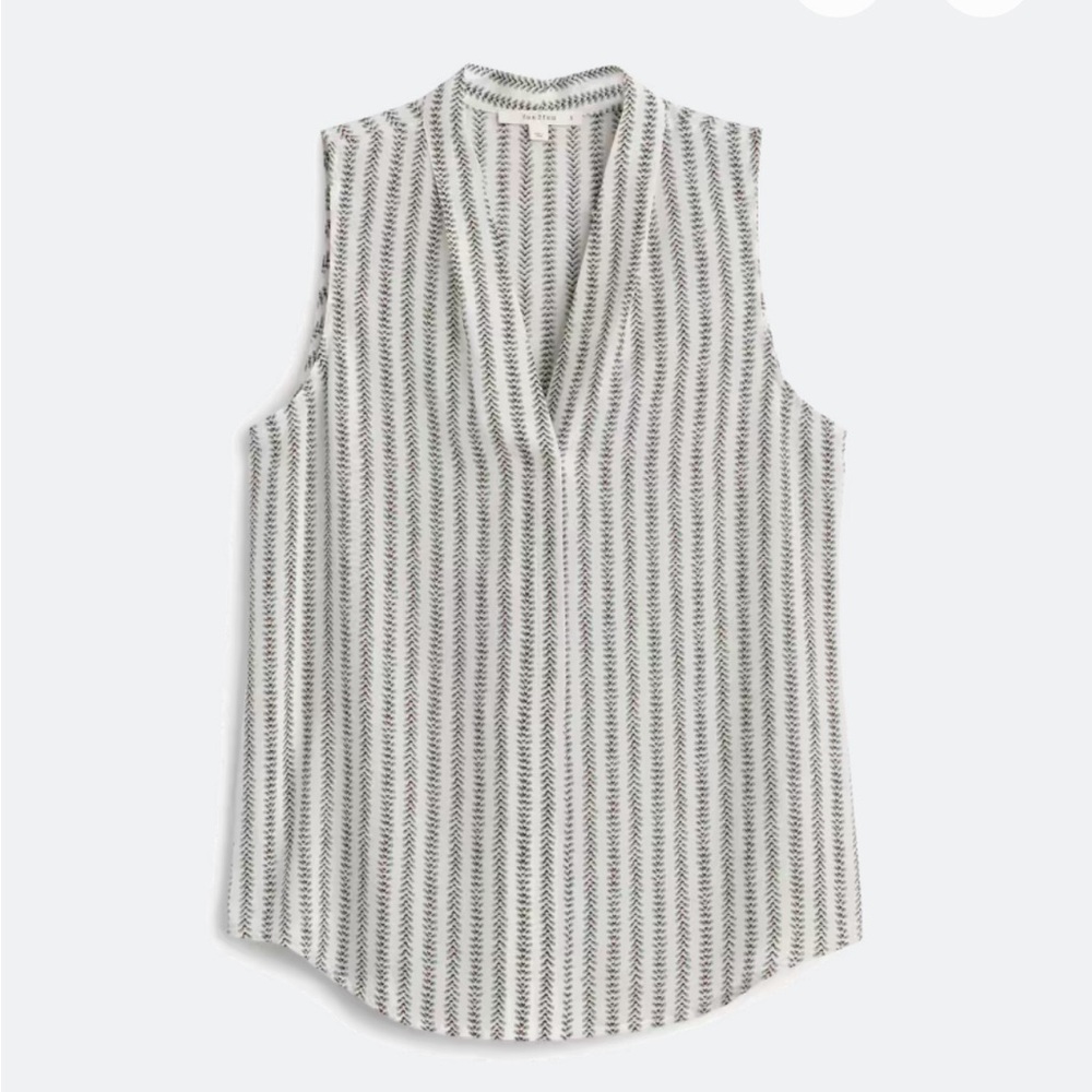 Fun2Fun Naomi V-Neck Blouse